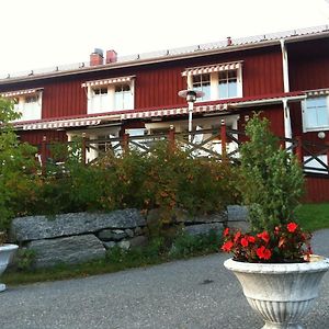 Mellanfjaerdens Pensionat Hotel Jättendal Exterior photo