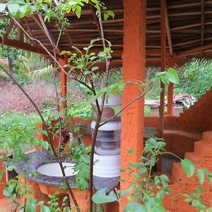 Thisara Guest Hotel Rooms Kataragama Exterior photo