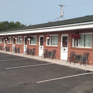 Algoma Motel Wawa Exterior photo