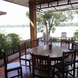 Baan Supichaya Hotel Csiangkham Exterior photo