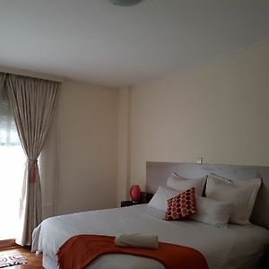 Lolos Elegant Three Bedroom Apartment Harare Exterior photo