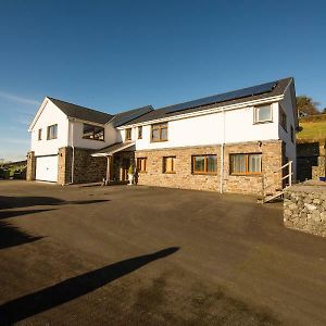 Y Grange Panzió Llanfihangel-y-Creuddyn Exterior photo