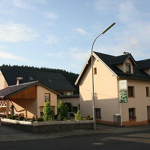 Bistro Im Ring Panzió Quiddelbach Exterior photo