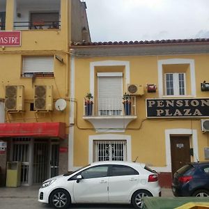 Pension Plaza Hotel Quinto Exterior photo