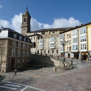 Hostal Del Arquitecto Vitoria-Gasteiz Exterior photo