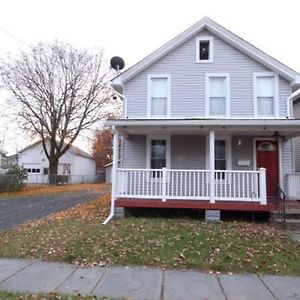 The Manor Villa Kingston Exterior photo