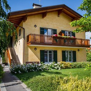 Agritur Val D'Adige Panzió Trento Exterior photo