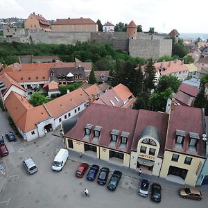 Hotel Minaret&Étterem Eger Exterior photo