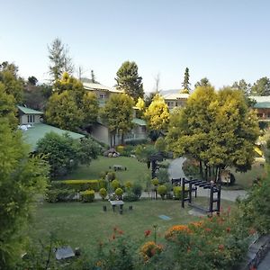 Club Mahindra Binsar Valley Exterior photo