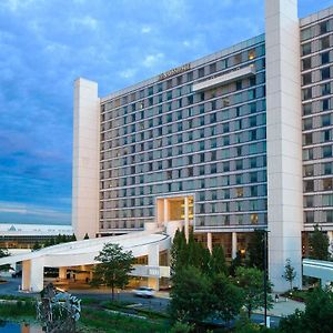 Renaissance Schaumburg Convention Center Hotel Exterior photo