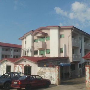 Nasco Hotel Koforidua Exterior photo