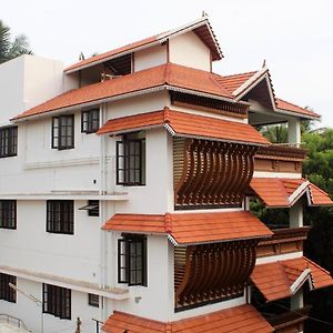 Indian Residency Apartman Tiruchirappalli Exterior photo