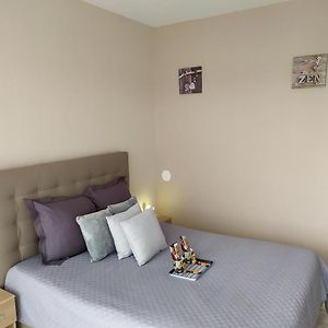 Le Coconing Appt 102 Apartman Sens Exterior photo