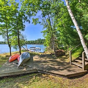 Trout Lake Cabin With Private Dock, Kayaks And Loft! Grand Rapids Exterior photo