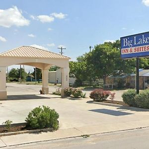 Big Lake Inn And Suites Exterior photo