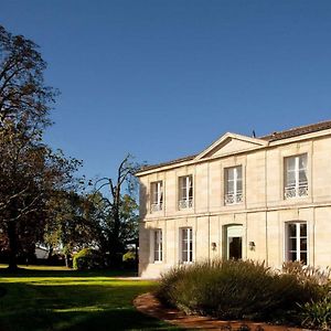 Chateau Ormes De Pez Panzió Saint-Estèphe Exterior photo