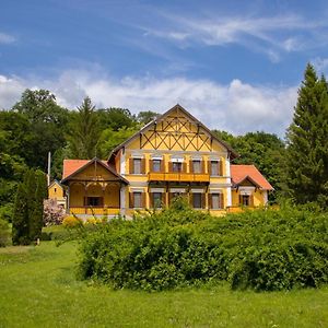 Biedermann Vadászkastély Sasrét Panzió Szentlaszlo Exterior photo