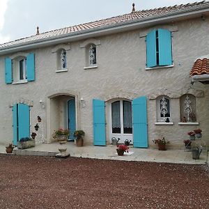 Chambre D'Hotes Des Tourterelles Panzió Champniers  Exterior photo